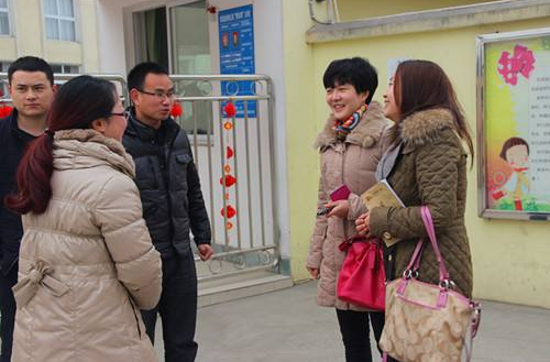 重庆快车打动人们并获得安慰。双11谁不买东西