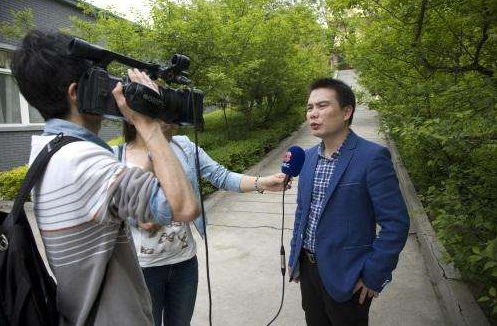 区人大常委会党组召开扩大会议专题传达学习贯彻习近平总书记视察重庆重要讲